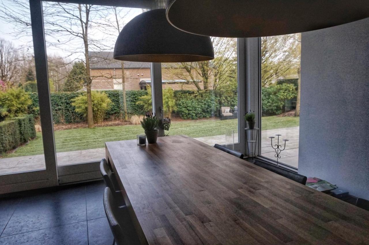 Bed & Wellness Boxtel, Luxe Kamer Met Airco En Eigen Badkamer, Ligbad 외부 사진